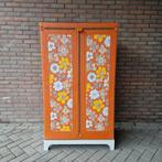 Jaren 70 bloemen retro kledingkast caravan kast hangkast, Verzamelen, Ophalen of Verzenden, Huis en Inrichting