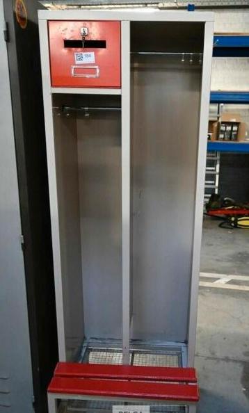 Locker kast / kleedkamer kast / beschikbaar voor biedingen