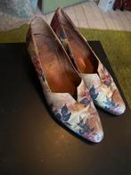 Bloemen Pumps - Gedragen, Kleding | Dames, Schoenen, Ophalen of Verzenden, Gedragen, Beige, Pumps