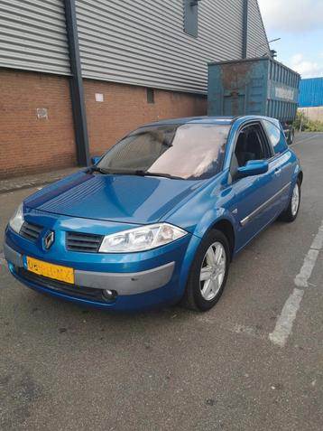 Renault Mégane 1.6 16V 2004 Blauw beschikbaar voor biedingen