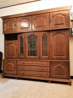 wandkast met vitrinekast 208x213x46 cm , in goede staat., Huis en Inrichting, Kasten | Wandmeubels, Ophalen, Gebruikt, 25 tot 50 cm