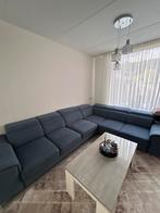 HOEKBANK MET ELEKTRISCHE RELAX FUNCTIE DIRECT OPHALEN, Huis en Inrichting, Banken | Bankstellen, Ophalen of Verzenden, Zo goed als nieuw