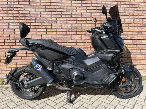 Honda Scooter 750 X-ADV CUSTOM CARBON-TERMIGNONI-FULL OPTION, Motoren, Motoren | Honda, Bedrijf, Scooter, 12 t/m 35 kW