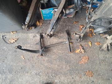 Diverse onderdelen scooter onderdelen  beschikbaar voor biedingen