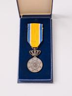 Medaille onderscheiding Oranje Nassau brons in doosje, Ophalen of Verzenden, Landmacht, Nederland, Lintje, Medaille of Wings
