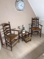 Oude stoelen met rieten zitting (set van 2), Ophalen