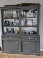Mooie Grijze Buffetkast met Glas en dichte deurtjes onder, Huis en Inrichting, Kasten | Boekenkasten, Ophalen, Gebruikt, 150 tot 200 cm