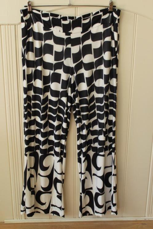 Flaneerbroek van st ANN maat 44, Kleding | Dames, Broeken en Pantalons, Zo goed als nieuw, Maat 42/44 (L), Zwart, Lang, Ophalen of Verzenden