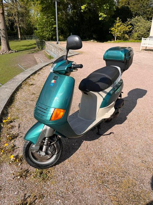 Piaggio Skr 125cc, Fietsen en Brommers, Scooters | Piaggio, Zo goed als nieuw, Overige modellen, Ophalen