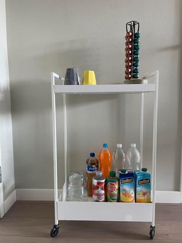 Serveerkarretje, drankwagen beschikbaar voor biedingen