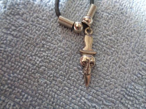zilverkl raven kop aan koord nr k 53, Sieraden, Tassen en Uiterlijk, Kettingen, Nieuw, Overige materialen, Met hanger, Ophalen of Verzenden