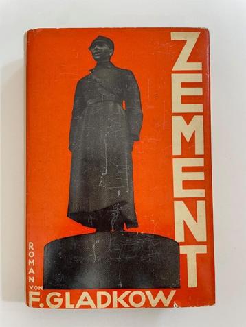 F. Gladkow, Zement, stofomslag John Heartfield, fotomontage beschikbaar voor biedingen