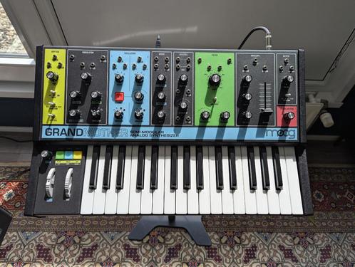Moog Grandmother, Muziek en Instrumenten, Synthesizers, Zo goed als nieuw, Overige aantallen, Overige merken, Met midi-aansluiting