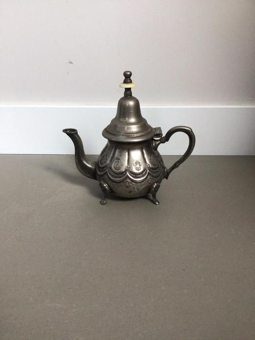 Antiek zilveren theepotje, Antiek en Kunst, Antiek | Goud en Zilver, Zilver, Ophalen of Verzenden
