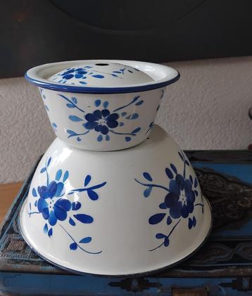 Schaaltjes, blauw wit gebloemd. beschikbaar voor biedingen