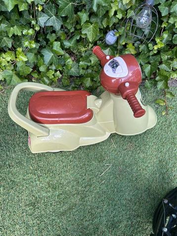 Speelgoed Vespa beschikbaar voor biedingen