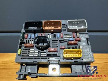 Zekeringkast BSM R01 Citroën Peugeot 9664706280 beschikbaar voor biedingen