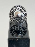 Zilveren ring, Ophalen of Verzenden, Zo goed als nieuw, 17 tot 18, Dame
