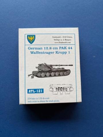 Friul	ATL-121	German 12.8cm PAK 44 / Waffentrager 1/35 beschikbaar voor biedingen