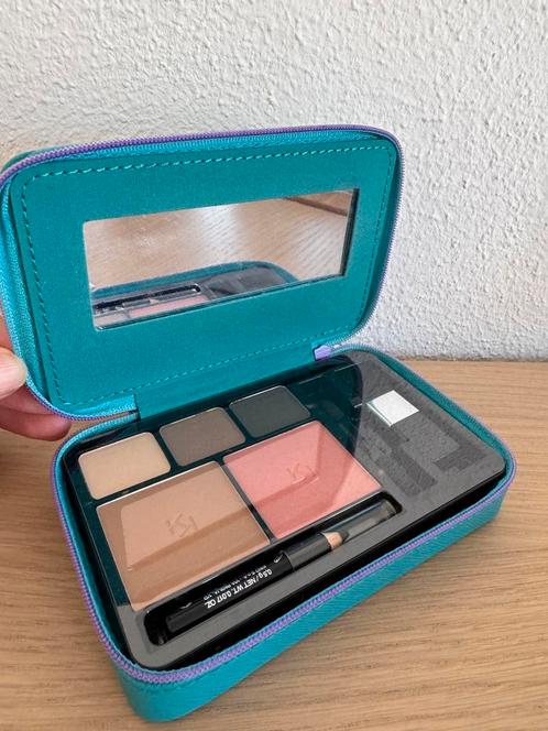 New! Kiko Milano makeup bag with eyeshadow blush bronzer, Sieraden, Tassen en Uiterlijk, Uiterlijk | Cosmetica en Make-up, Nieuw