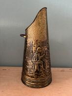 Antieke messing kolenschep met reliëfdecoratie, Ophalen