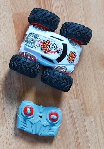 Rc auto beschikbaar voor biedingen