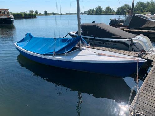 Randmeer zeilboot, Watersport en Boten, Open zeilboten, Zo goed als nieuw, 3 tot 6 meter, Polyester, Buitenboordmotor, Benzine