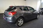 Opel Astra 1.4 Turbo Ecotec 103KW 5-D 2011 Grijs, Te koop, Zilver of Grijs, Geïmporteerd, 5 stoelen