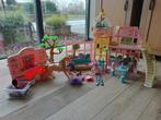 barbiehuis poppenhuis barbiepop bts barbieschoenen poppen, Kinderen en Baby's, Speelgoed | Poppenhuizen, Ophalen, Gebruikt, Poppenhuis