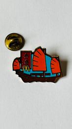 Mc Donalds pin Hong Kong, Verzamelen, Speldjes, Pins en Buttons, Ophalen of Verzenden, Zo goed als nieuw