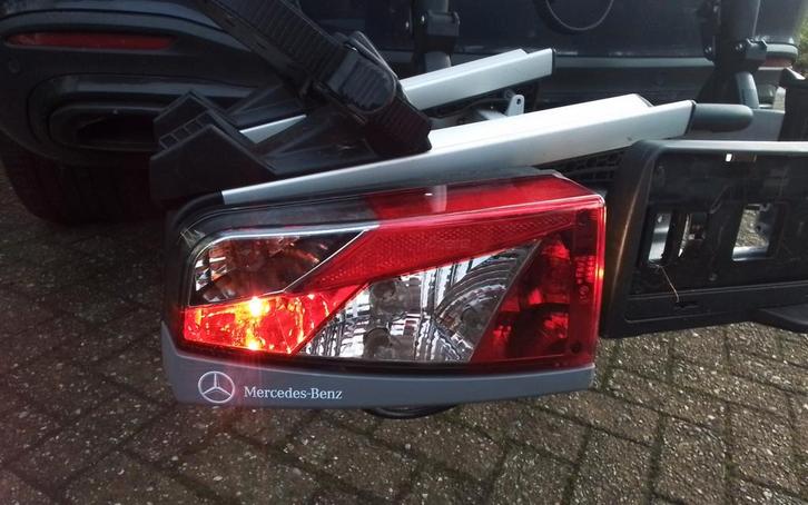 Thule,.MERCEDES-BENZ fietsendrager2 Ebike kantelbaar inklapb, Auto diversen, Fietsendragers, Zo goed als nieuw, Trekhaakdrager