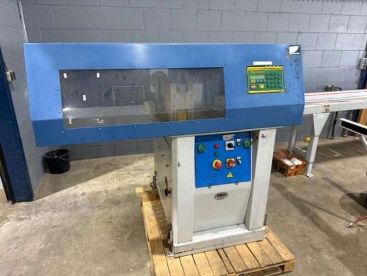 Onderafkortzaag met Tigerstop lengte-aanslag, Doe-het-zelf en Verbouw, Gereedschap | Zaagmachines, Gebruikt, Afkortzaag, 1200 watt of meer