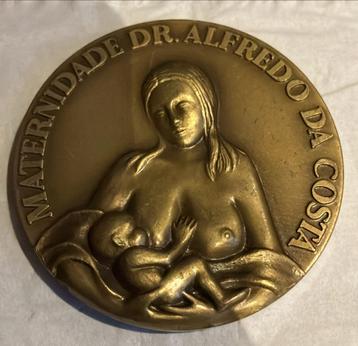 Maternidade Dr. Alfredo da Costa Medaille beschikbaar voor biedingen