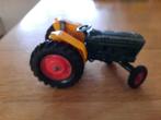 groene metalen tractor, Hobby en Vrije tijd, Modelauto's | Overige schalen, Ophalen of Verzenden, Tractor of Landbouw