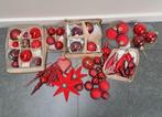 58 Kerstballen rood + piek en slingers, Ophalen, Zo goed als nieuw
