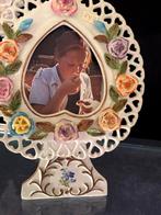 Uniek Dresden Porselein17/23 cm  Fotolijst hart  met Bloemen, Antiek en Kunst, Ophalen of Verzenden