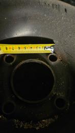 Set van 4 Fulda Winterbanden op stalen velg 185/65R15, Auto-onderdelen, Banden en Velgen, Gebruikt, 15 inch, Personenwagen, 185 mm