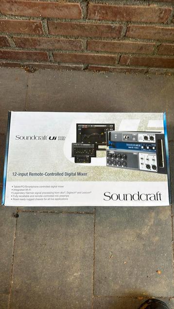Soundcraft Ui12 digitale mixer beschikbaar voor biedingen