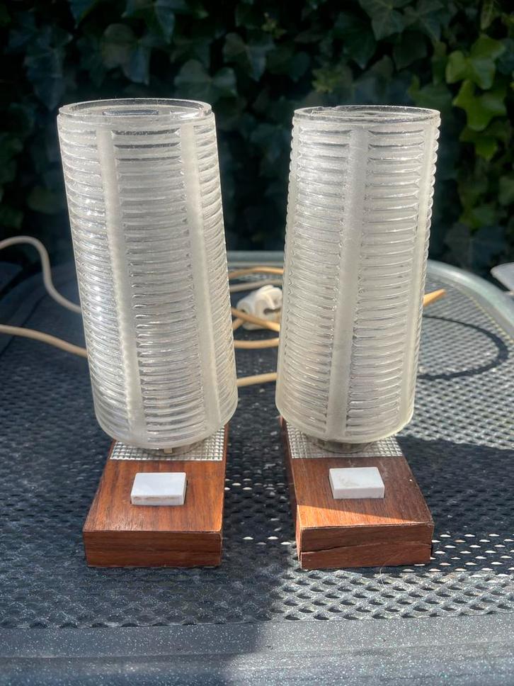 Set van 2 vintage tafellampen helaas werkt het niet, Huis en Inrichting, Lampen | Vloerlampen, Gebruikt, Minder dan 100 cm, Glas