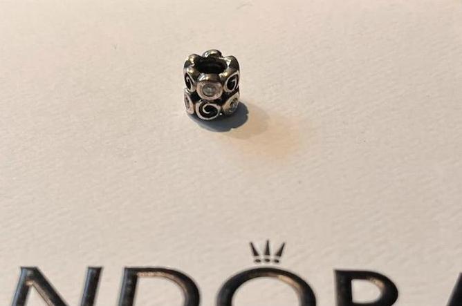 Pandora Square Swirl Charm, Sieraden, Tassen en Uiterlijk, Bedels, Pandora, Ophalen of Verzenden, Zo goed als nieuw, 1 bedel