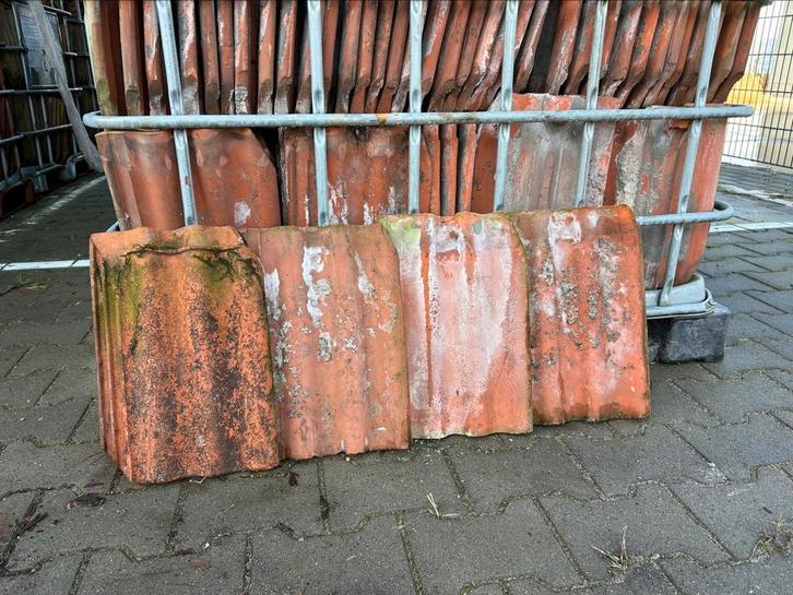 Friese golfpan rood-oranje, Doe-het-zelf en Verbouw, Dakpannen en Dakbedekking, Dakpannen, Steen of Klei, Rood, 15 m² of meer