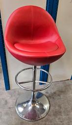 Borje Johanson design Venus barkruk rood, Huis en Inrichting, Barkrukken, Ophalen, 60 tot 90 cm, Leer, Zo goed als nieuw