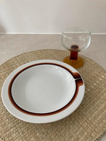 Retro Diepe Borden Eschenbach Bavaria Germany beschikbaar voor biedingen