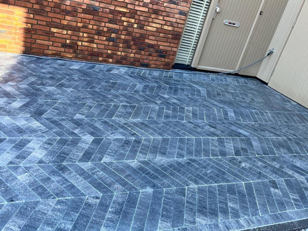 Stratenmaker/ hovenier, Diensten en Vakmensen, Tuinmannen en Stratenmakers, Garantie, Tuin- of Vijveraanleg