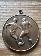 Medaille voetbal Vv Lichtaart sport 1983 kenm med2, Ophalen of Verzenden, Overige materialen, Nederland