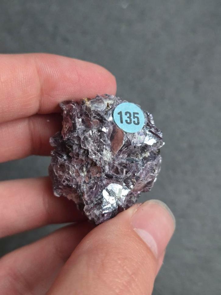 Lepidoliet uit Tördal, Noorwegen, Verzamelen, Mineralen en Fossielen, Mineraal, Ophalen of Verzenden