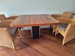 Houten eettafel met een vierkante voet, Ophalen, Gebruikt