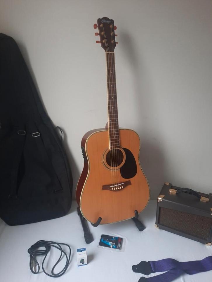 Semi-akoestische solid top western met versterker, alle acc., Muziek en Instrumenten, Snaarinstrumenten | Gitaren | Akoestisch