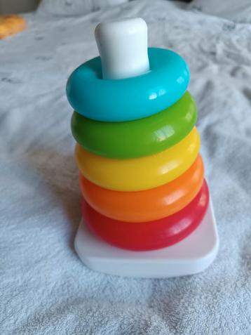 Fisher Price kleuren piramide  beschikbaar voor biedingen