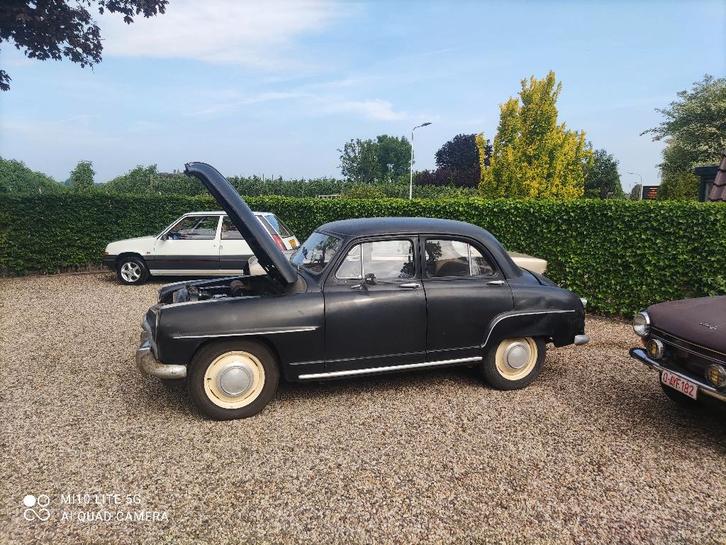 Simca 1952 Zwart, Auto's, Overige Auto's, Particulier, Benzine, Overige carrosserieën, Handgeschakeld, Geïmporteerd, Zwart, Overige kleuren